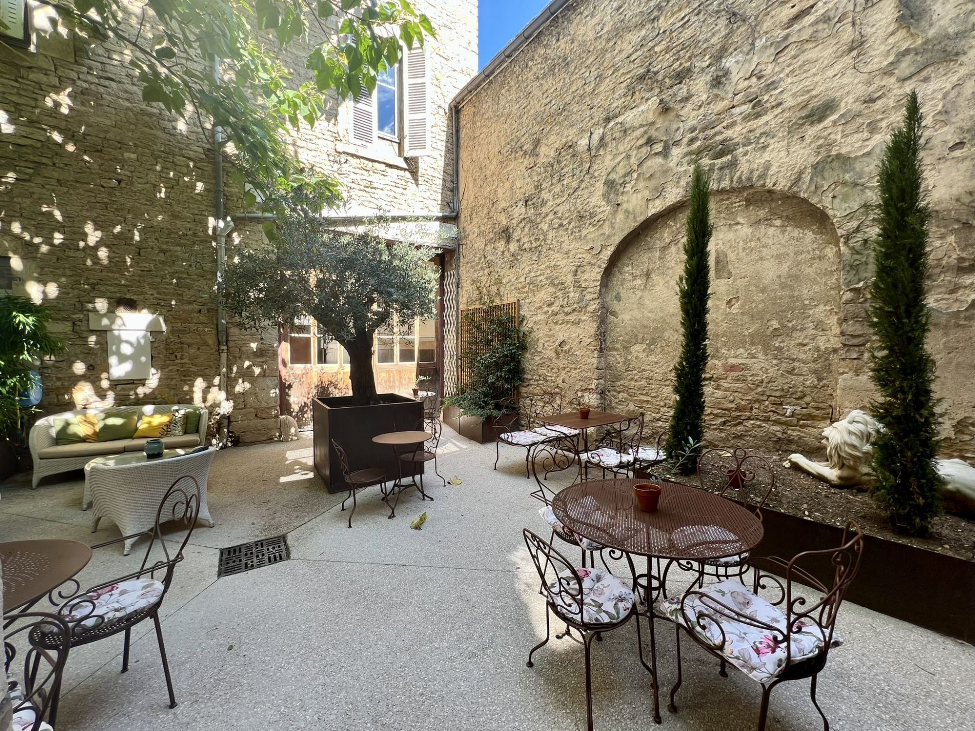 Hôtel Les Remparts